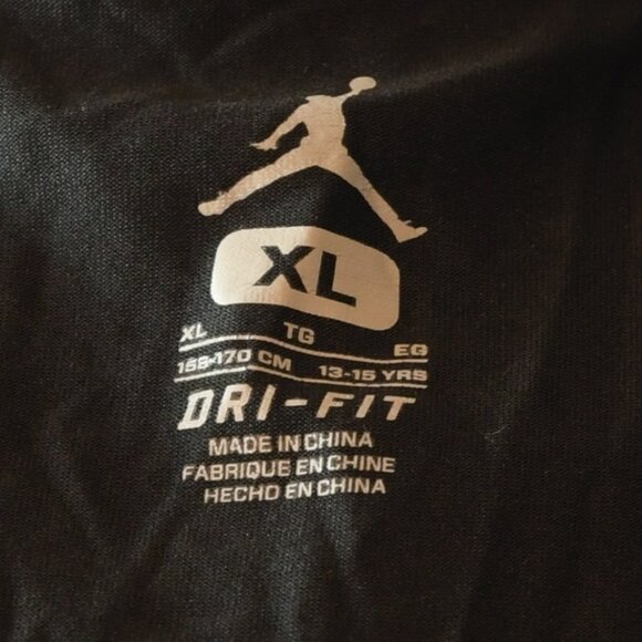 Nike Dri-Fit Boys Jordan Short Sleeve Shirt Size XL Boys - Picture 4 of 4